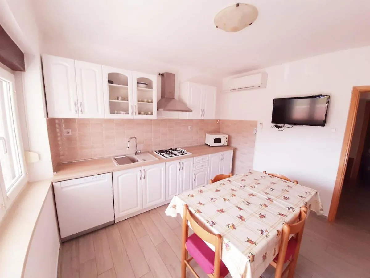 Apartments Renato Muzic Cres Croazia