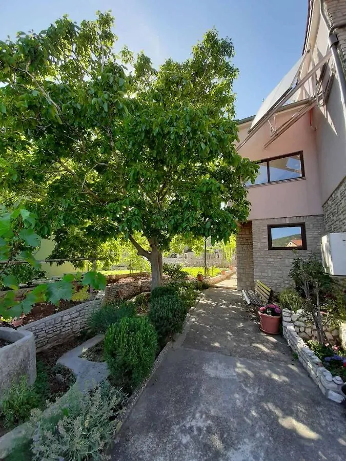 Apartments Renato Muzic Cres Croazia