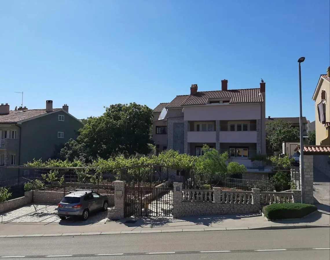 Apartments Renato Muzic Cres