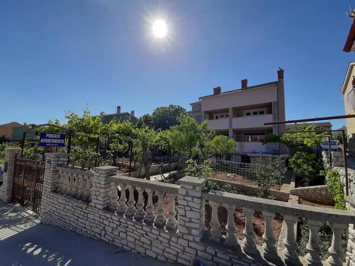 Apartments Renato Muzic Cres 0*,